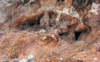 La entrada a la “cueva” donde había monolitos