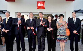 Con la presencia de la embajadora de Francia en México, Elizabeth Beton Delegue, el Gobernador del Estado, Doctor Fernando Toranzo Fernández inauguró el Hotel Ibis