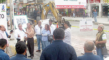 REHABILITAN DRENAJE DE LA AVENIDA HIDALGO