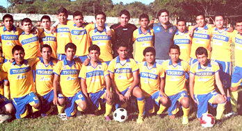 El equipo de la Academia de Futbol Tigres-CEMEX Valles, bicampeón