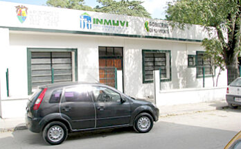 La Secretaria Técnica viene a una cuadra atrás del Palacio Municipal, justamente en la calle Escontría Núm. 111, conjuntamente con el Departamento del Instituto Municipal de la Vivienda- INMUVI