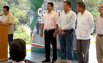 INAUGURAN EL GOBERNADOR DEL ESTADO Y EL LIC. JUAN JOSE ORTIZ AZUARA PAVIMENTACIÓN EN LA COLONIA SOLIDARIDAD