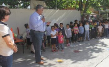 Inaugura Alcalde Bodega, en el Jardín de niños Plutarco Elías Calles