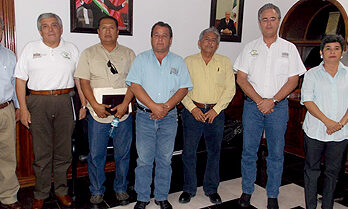 MUNICIPIO Y COEPRIS TRABAJAN EN SANEAMIENTO DE AGUA PARA CONSUMO HUMANO Y PREVENCION DEL DENGUE