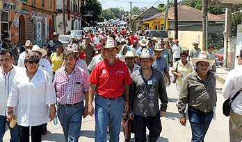 SENTIDO HOMENAJE PARA JUAN IGNACIO TORRES LANDA EN LA ZONA HUASTECA