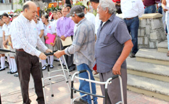 AYUNTAMIENTO ENTREGA MATERIALES PARA CONSTRUCCION AL EJIDO LOS SABINOS Y DA INICIO A CAMPAÑA ECOLOGICA EN PLANTELES EDUCATIVOS