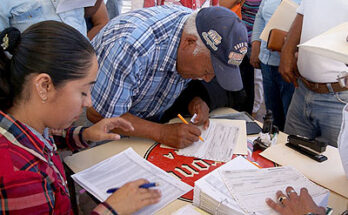 SE INICIA EL PAGO DE SEGURO CATASTRÓFICO 2013