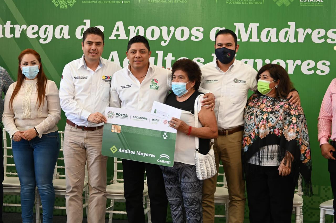 Gobierno potosino expande becas a familias de 4 municipios más ...